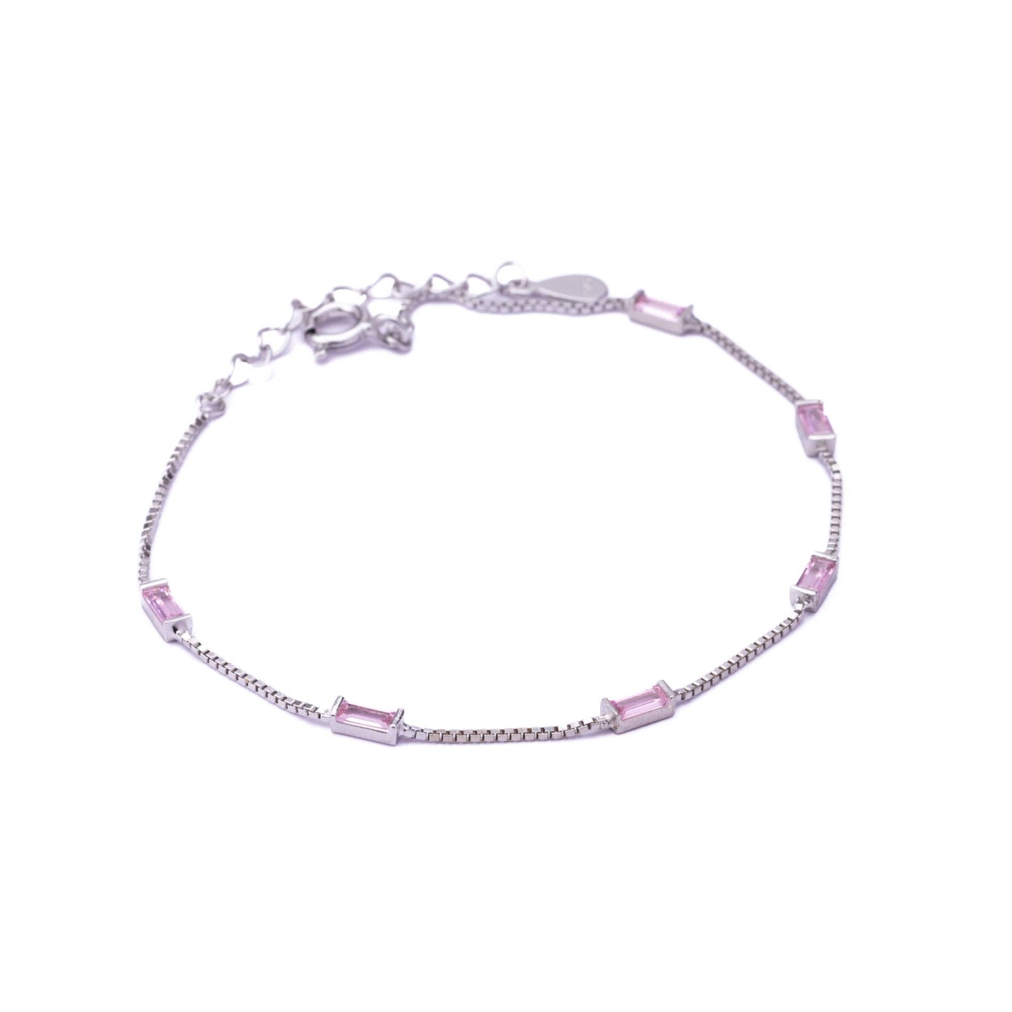 The chain of diamonds