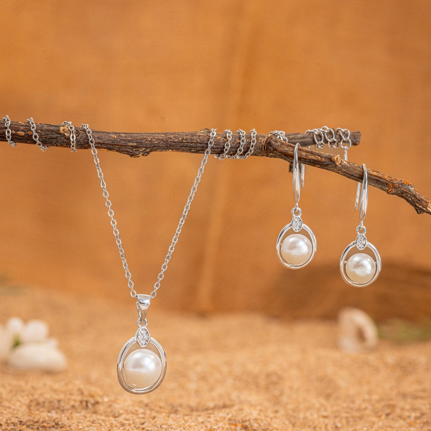 Elixir Hoop & Pearl Set