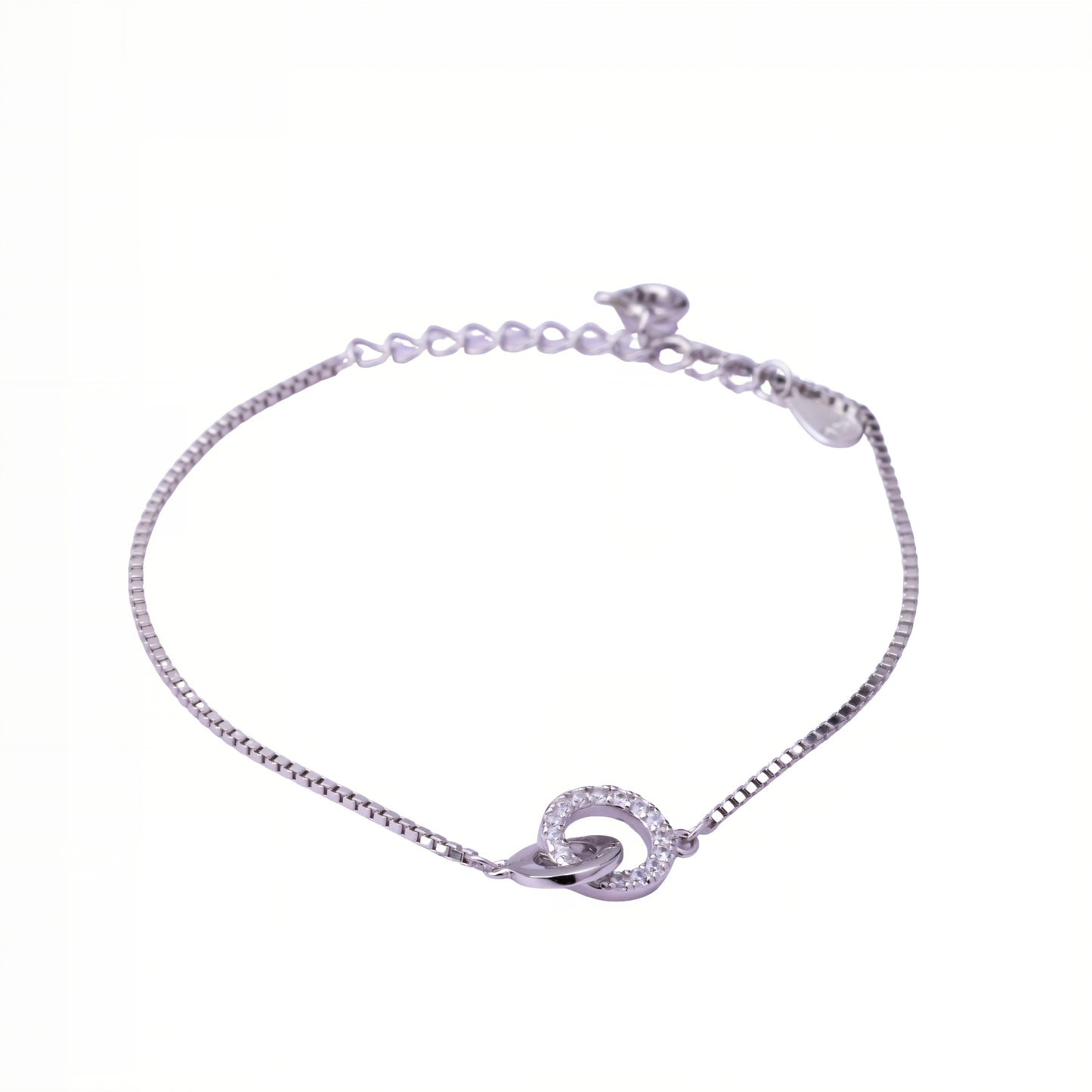 The Interlocked Bracelet