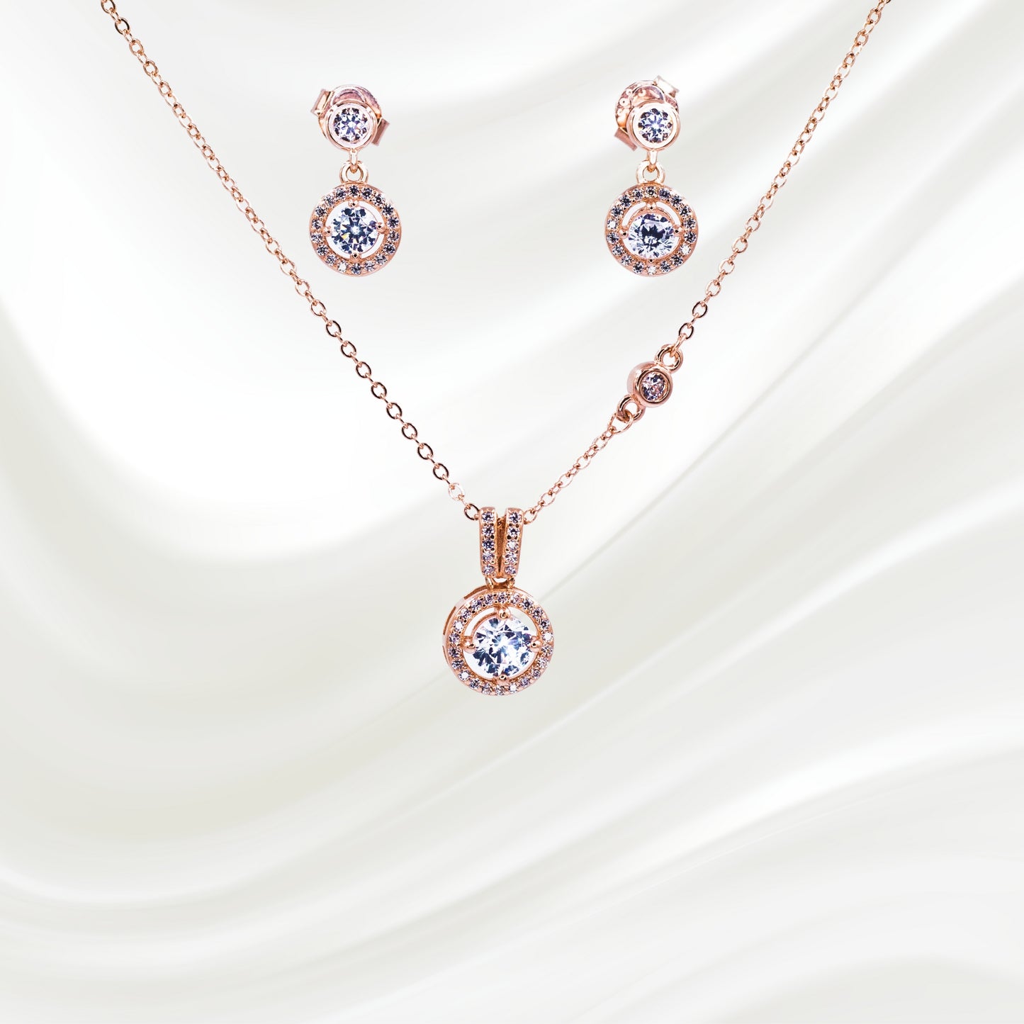 The Circle of Diamonds