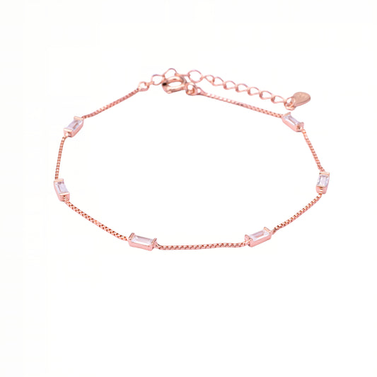 The chain of diamonds