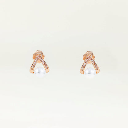 Pearl Élan Studs