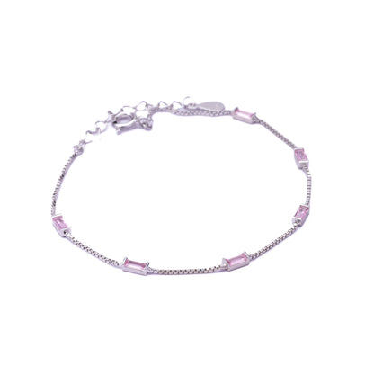 The chain of diamonds