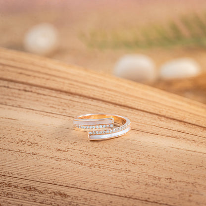 The Infinite Gleam Ring