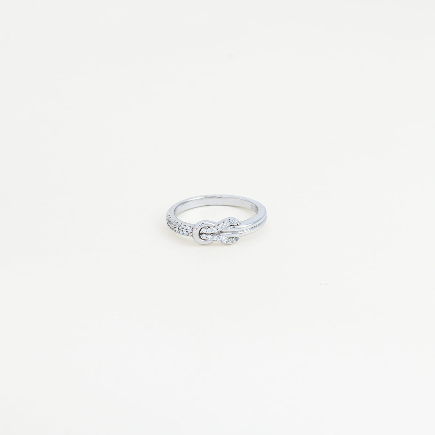 The Infinity Knot Ring
