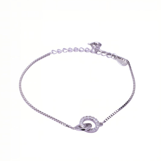 The Interlocked Bracelet