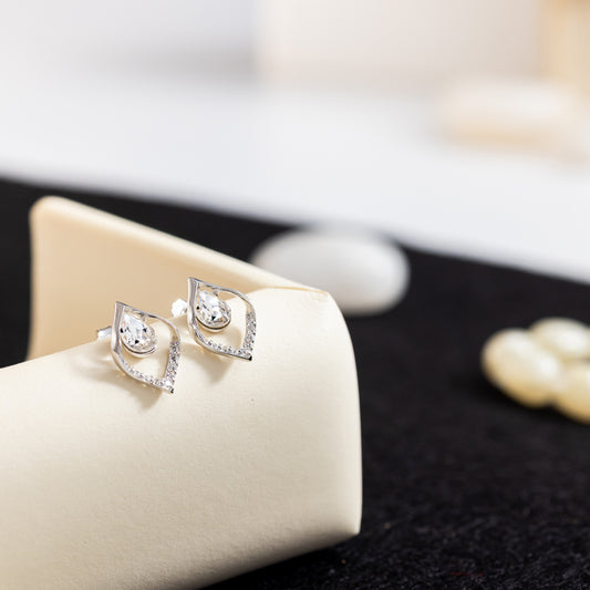 The Serenity Point Earrings