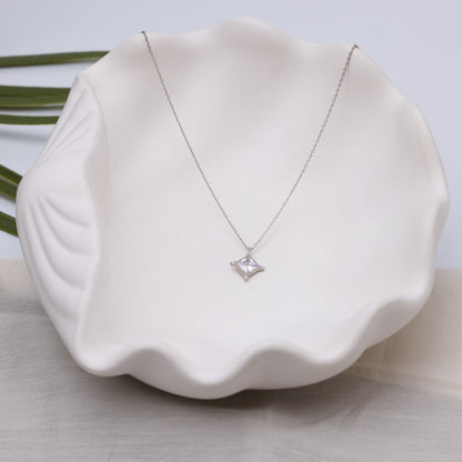 The Signature Necklace