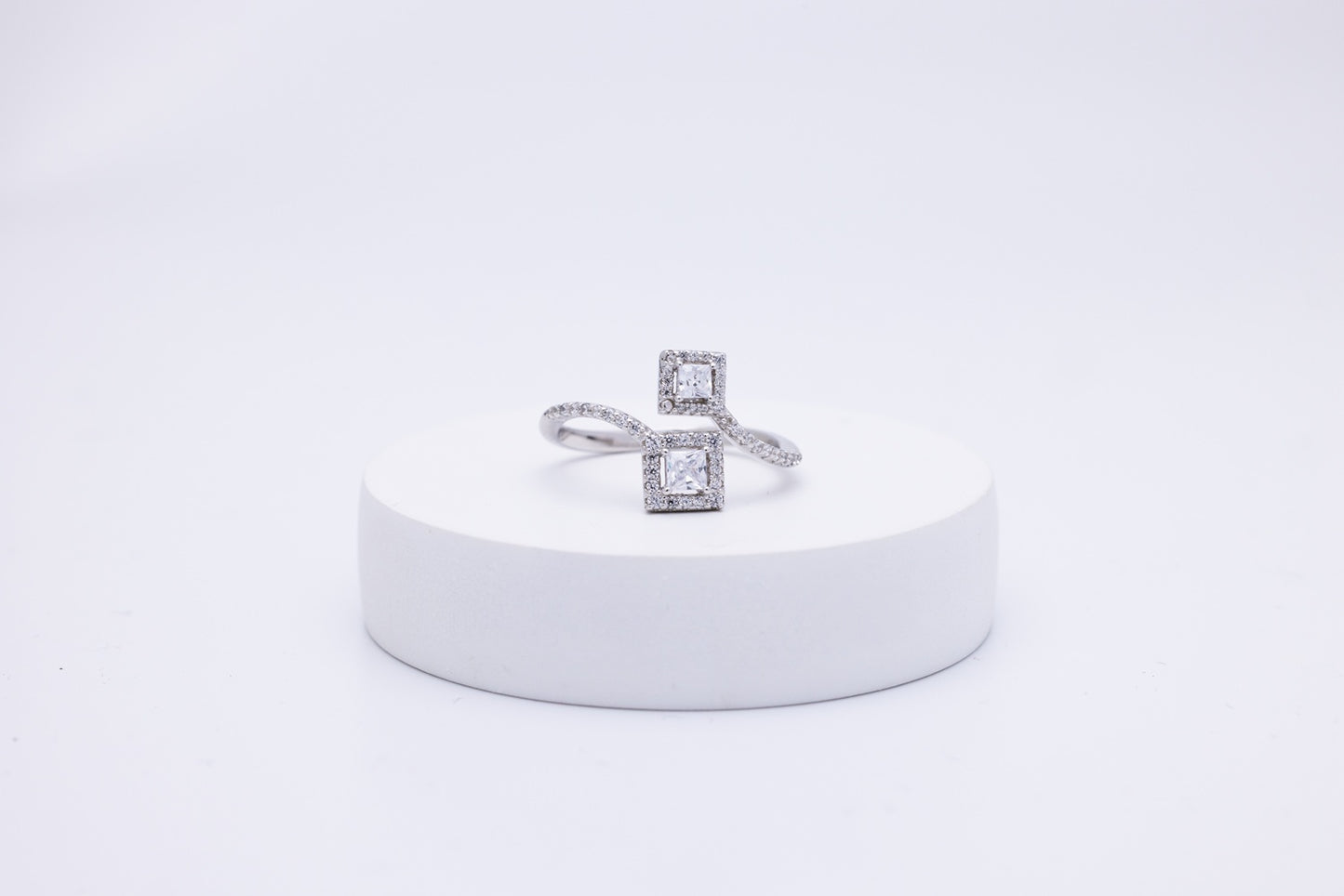 Echo Square Ring