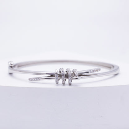 Helix Needle Cuff