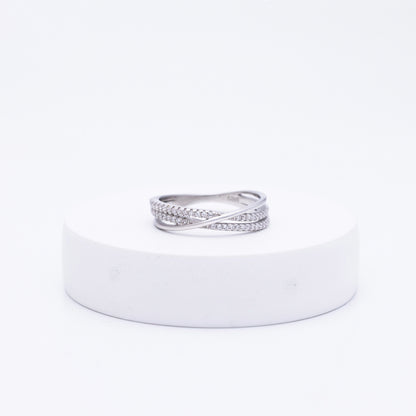 The Stellar Cross Ring
