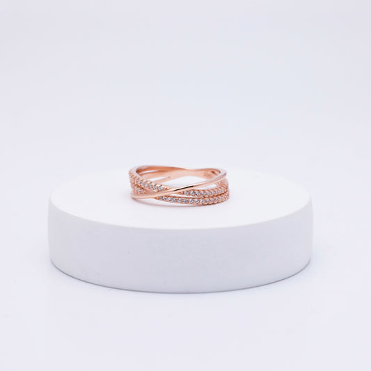 The Stellar Cross Ring