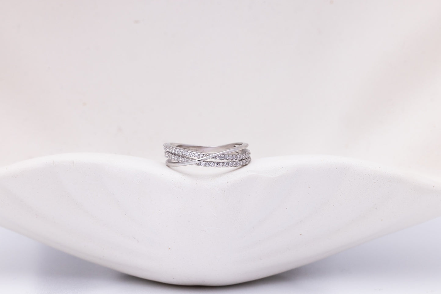 The Stellar Cross Ring