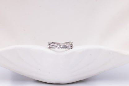 The Stellar Cross Ring