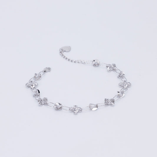 Silver Clover Garland
